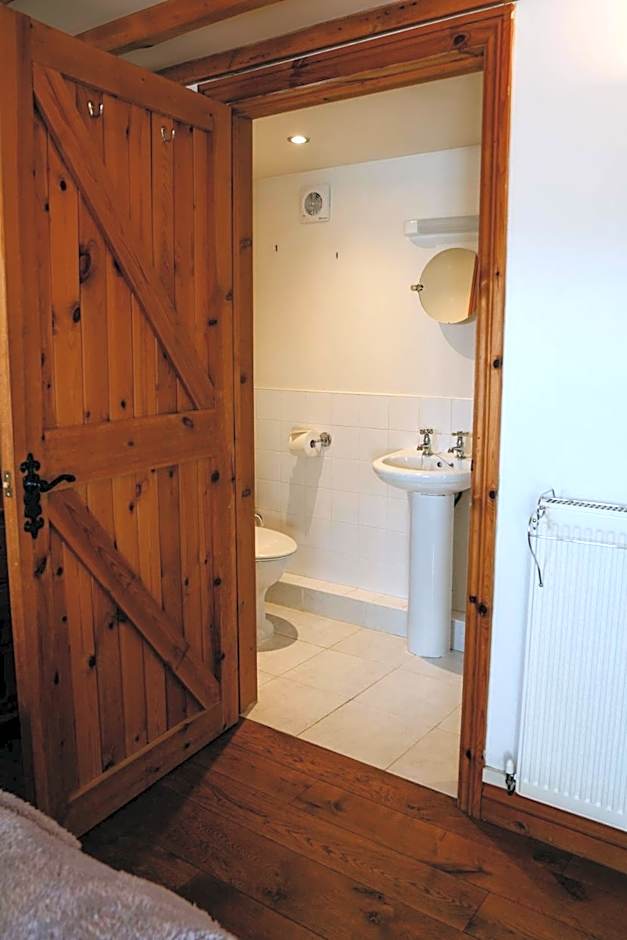 Henllys Estate B and B