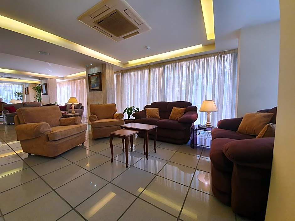 Holiday Home Suites