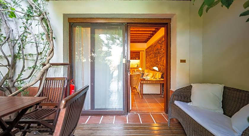 El Vino Hotel Suites
