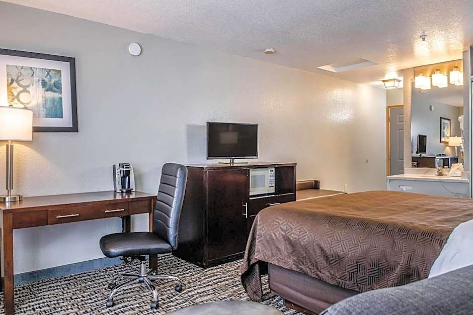 Clarion Hotel By Humboldt Bay