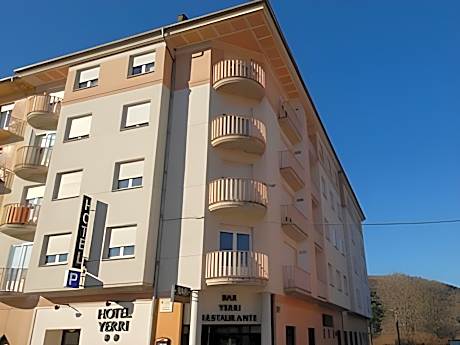 Hotel Yerri