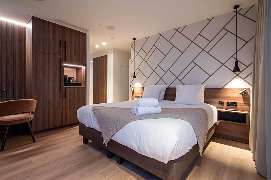 ONE TWO FOUR - Hotel & Spa