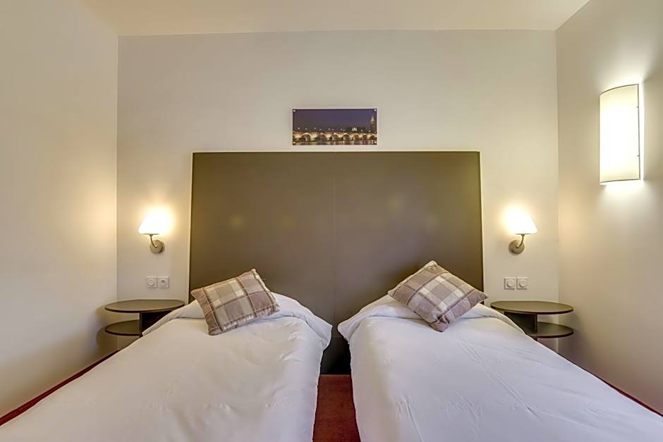 Hôtel Restaurant AKENA La Brède