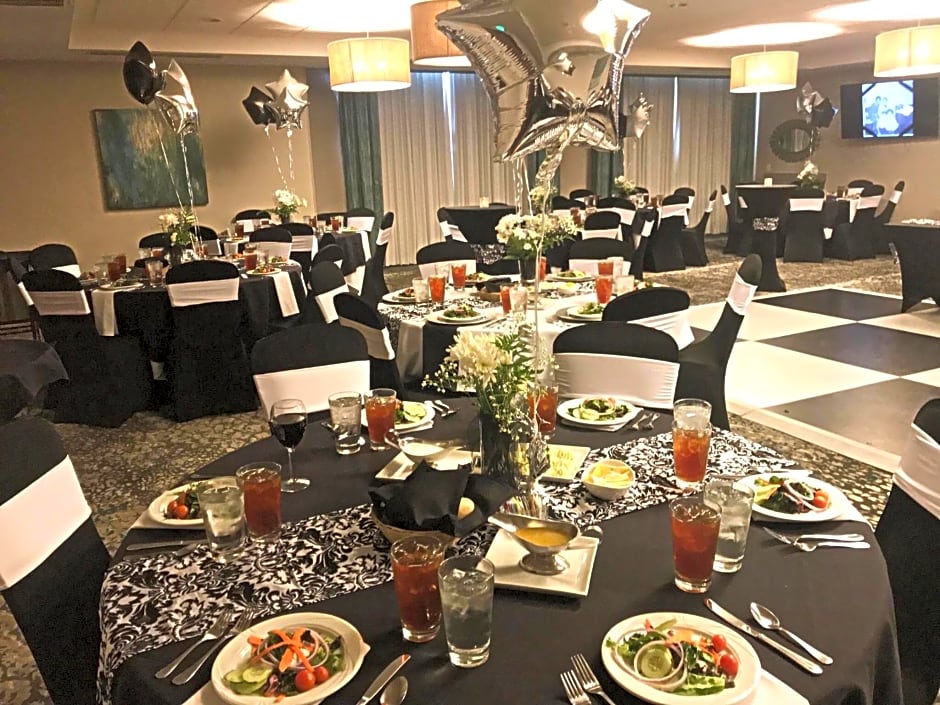 Holiday Inn Hotel & Suites Denver Tech Center-Centennial By IHG
