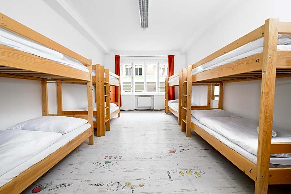 Benedikt City Center Hostel