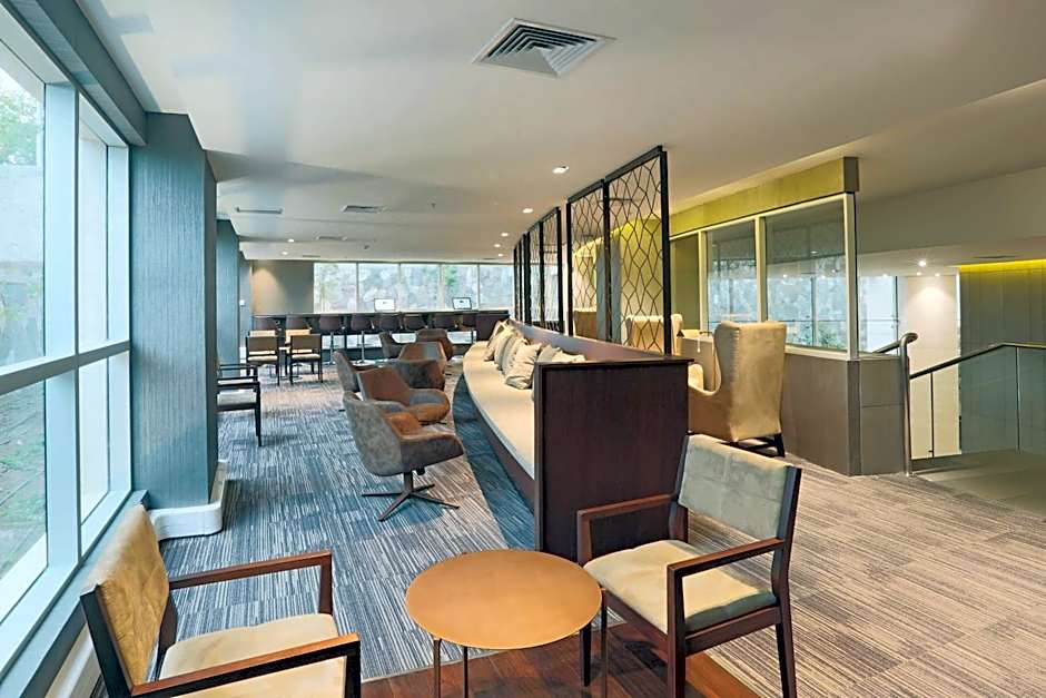 DoubleTree by Hilton Santiago Kennedy