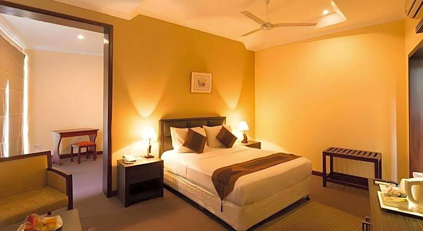 Devon Hotel