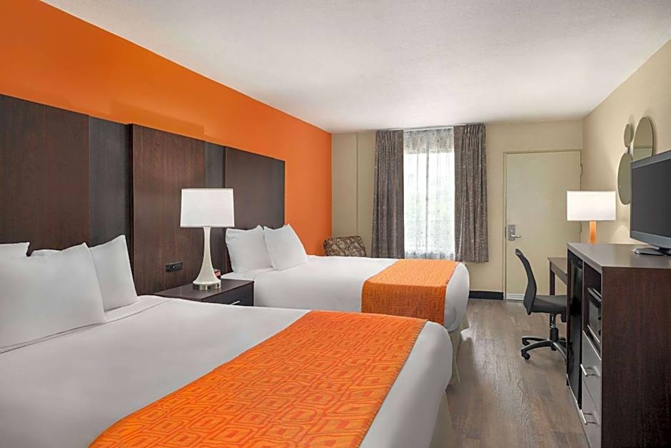 Howard Johnson by Wyndham Pigeon Forge