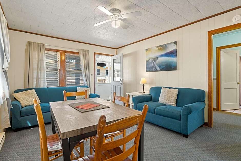 Oceanside Court by KEES Vacations