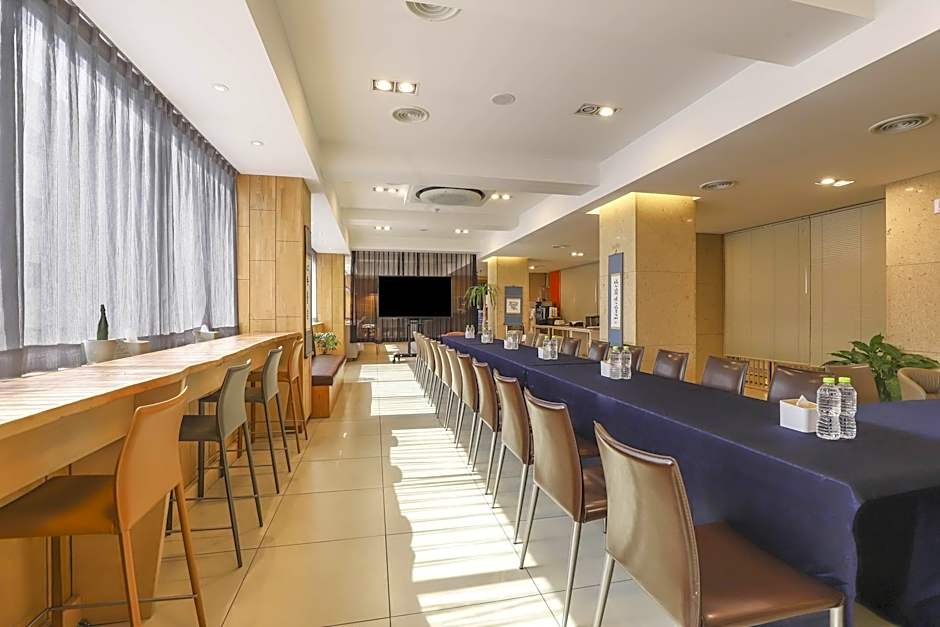 Dongdaegu Station Eastern Hotel