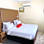 Glee Hotel