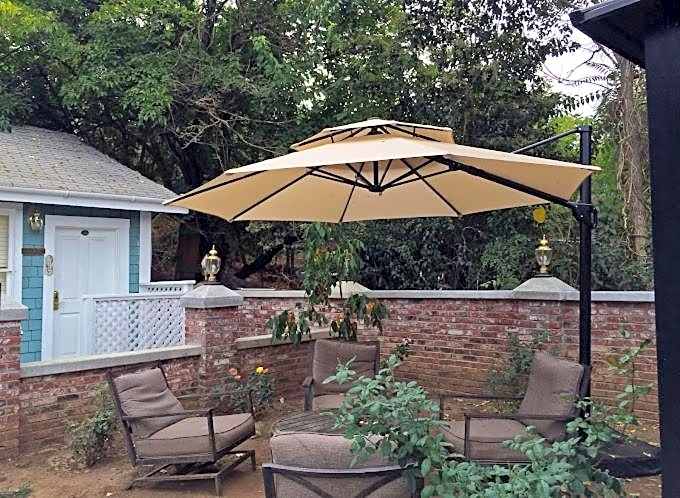 Americas Best Value Inn & Suites Royal Carriage