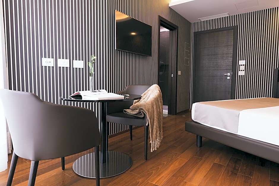Photo 1 of 32 of Executive 1 Double Bed or 2 Beds