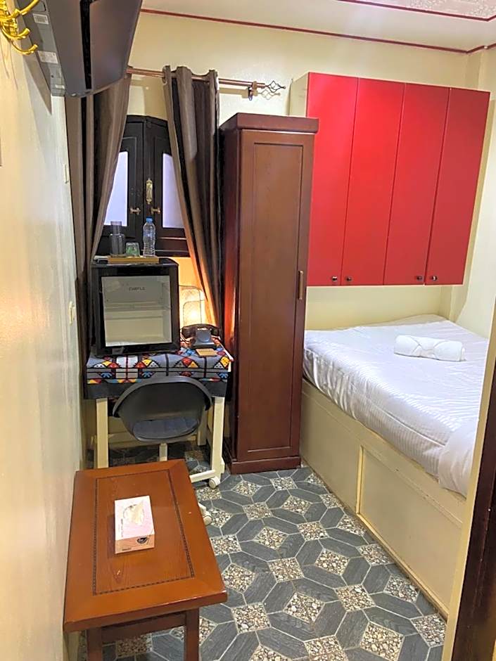 Gamaleya Boutique Hotel