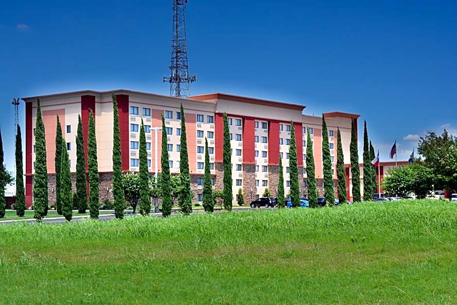 Lux Hotel & Spa, Trademark Collection by Wyndham