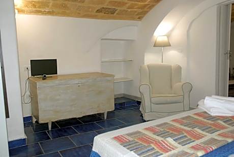 One-Bedroom Apartment - Separate Building