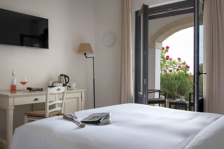 Photo 1 of 2 of Deluxe, Sea View
