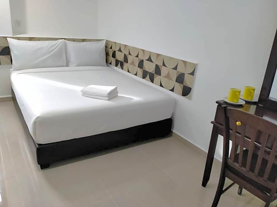 Grand Bagan Hotel