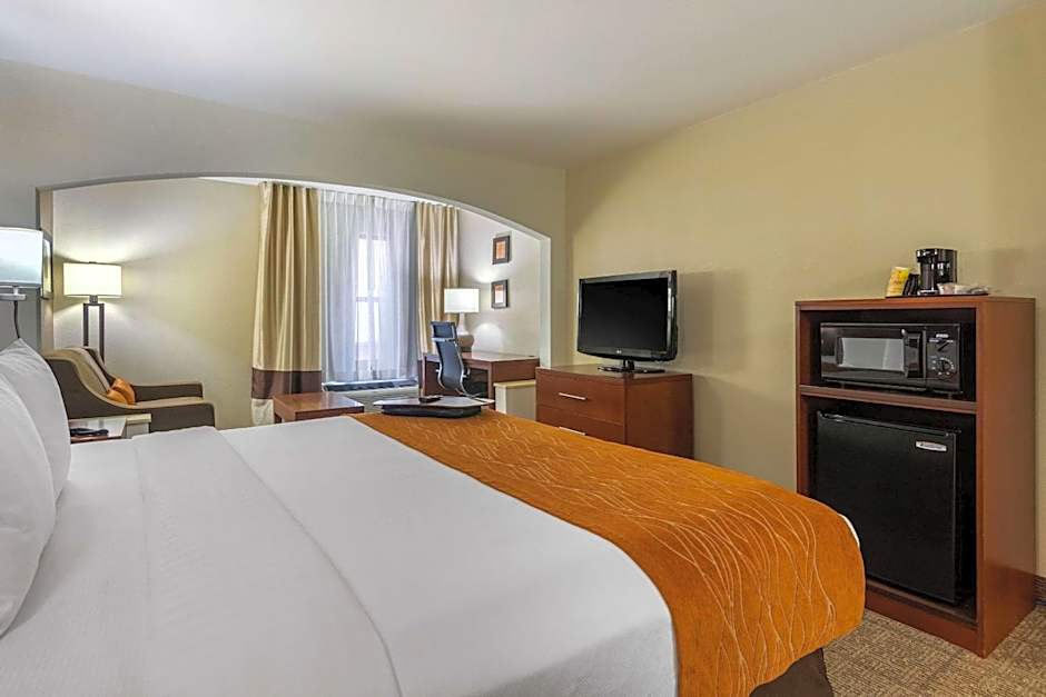 Comfort Inn & Suites Springfield I-44