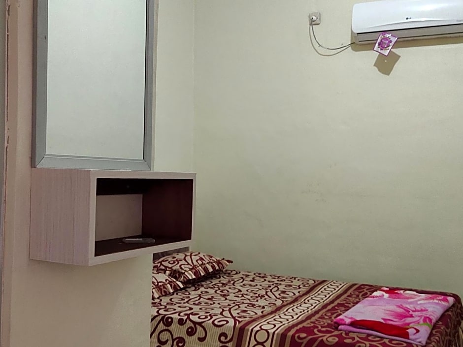 penginapan karanglaut santolo