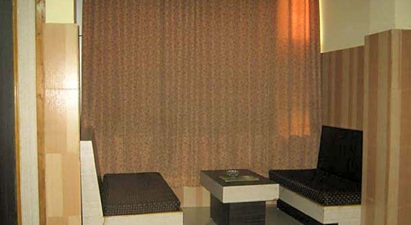 OYO 3356 Hotel Green Valley