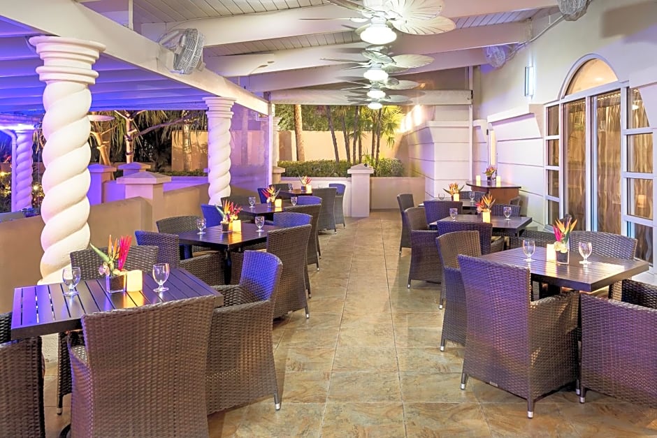 Holiday Inn Fort Lauderdale Airport by IHG