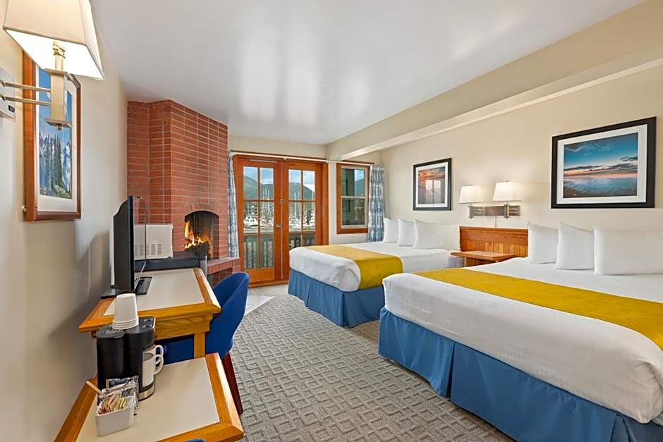 Canadian Princess Lodge & Marina