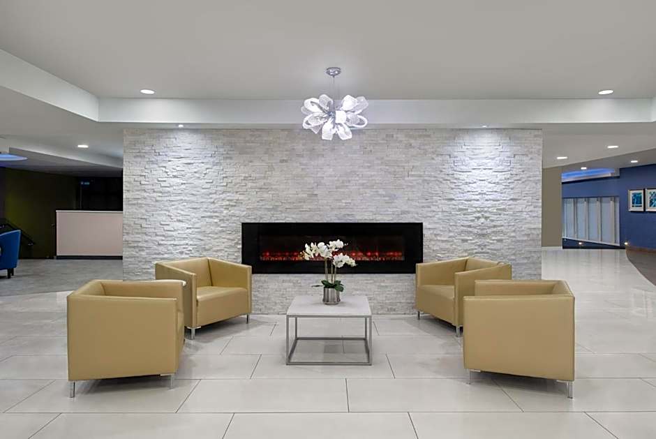 Crowne Plaza Kitchener-Waterloo By IHG