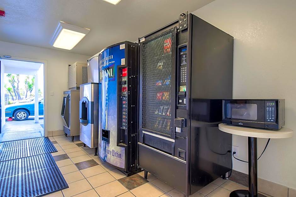 Motel 6-Westminster, CA - South - Long Beach Area