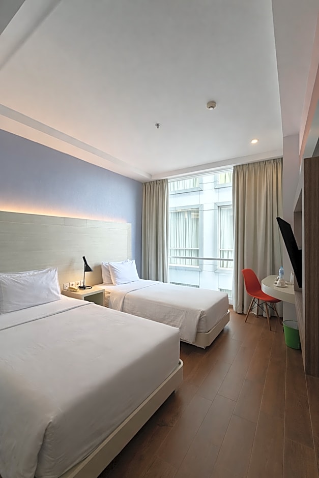 DK Belstar Hotel  Belitung
