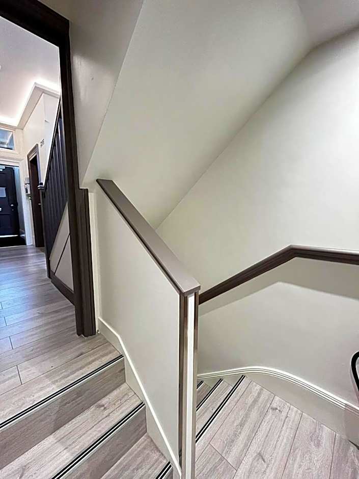 Apt 04 Seaside Serenity Chic Studio Steps to Promenade