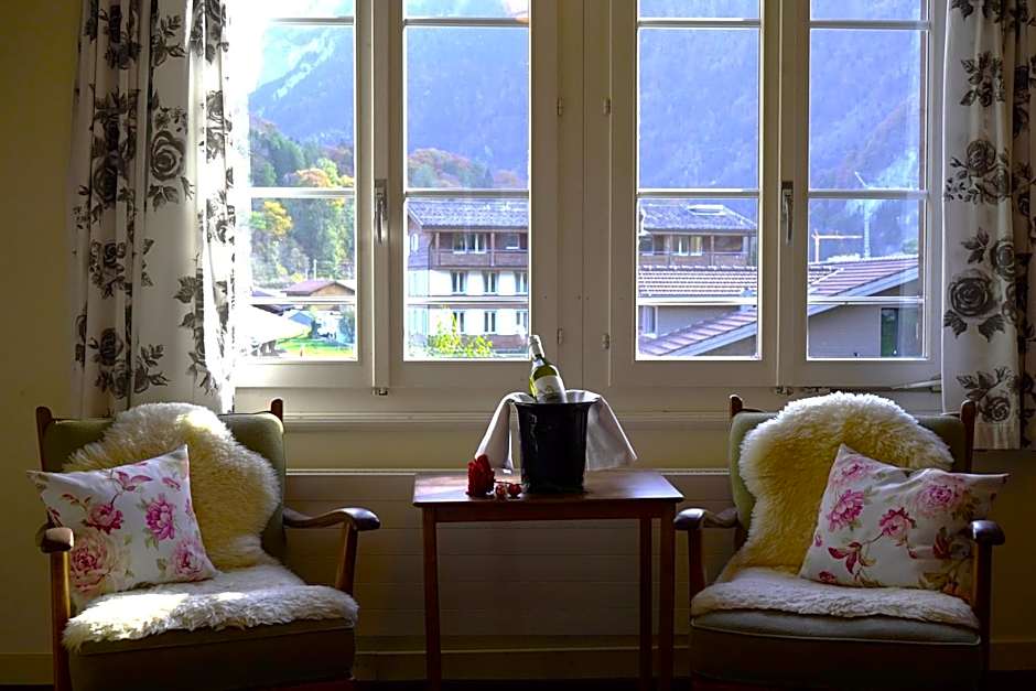 Alpenrose Hotel and Gardens