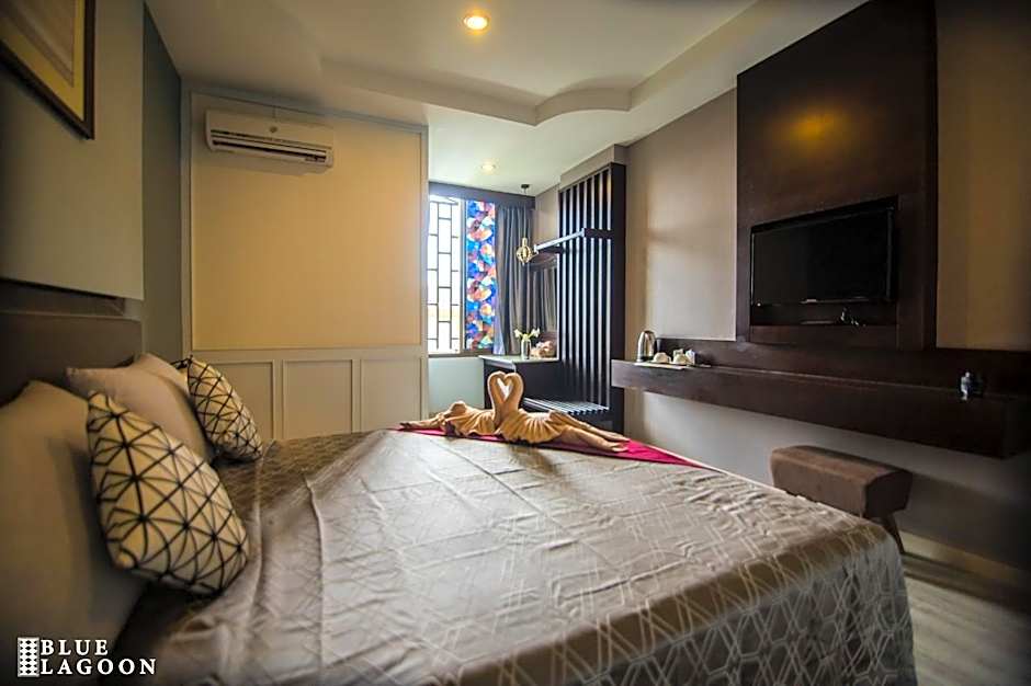 Blue Lagoon Hotel BY diamond