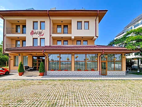 Айляк Клуб Хисаря - Бутиков Хотел&СПА с Elegant Ultra All Inclusive