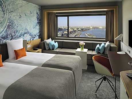 Sleep Twin Room with View