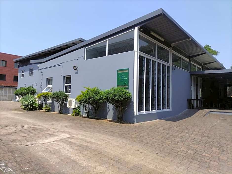 Essenwood Park Hotel