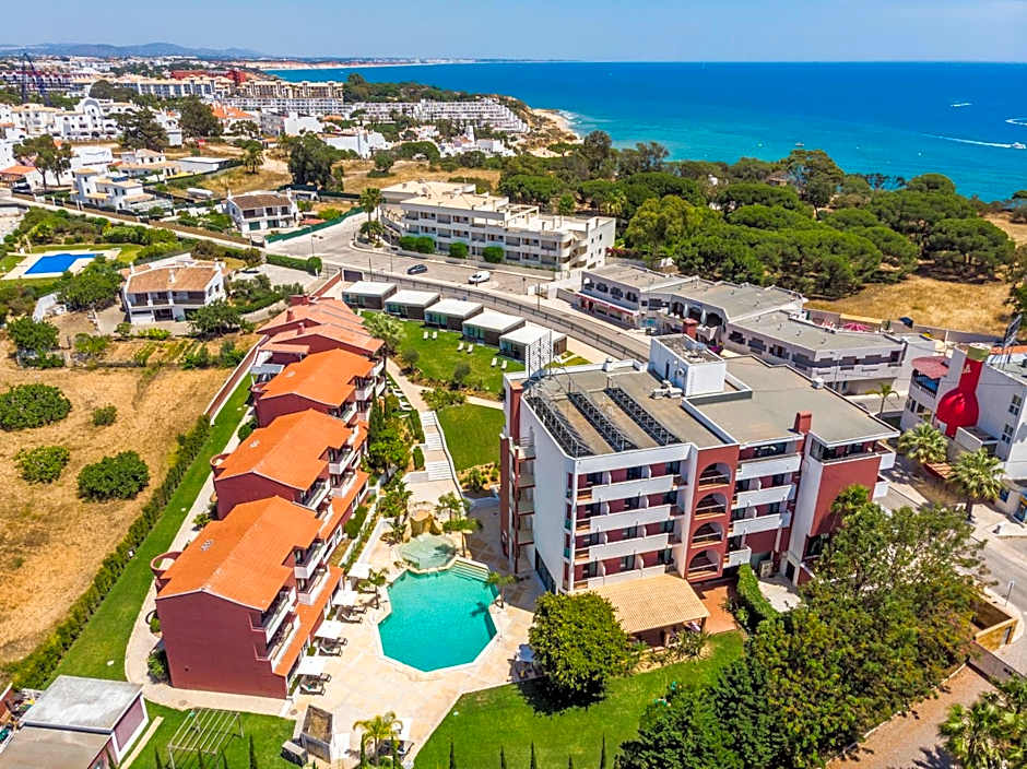 Topazio Vibe Beach Hotel & Apartments