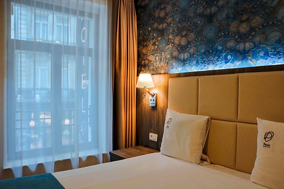 Dansaert Hotel