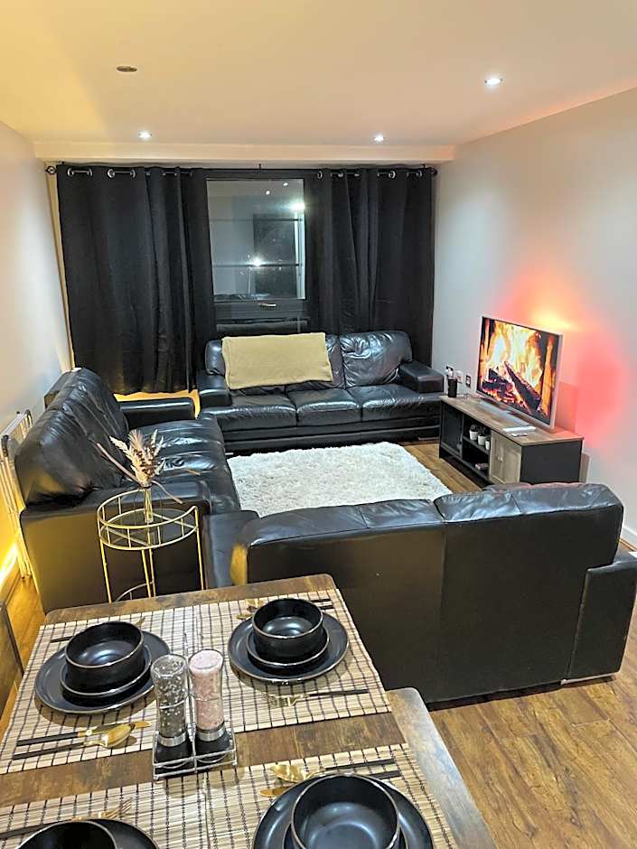 Luxury 1 or 2 bedroom Apartment Birmingham City Centre