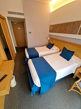 Double or Twin Room with Side Sea View
