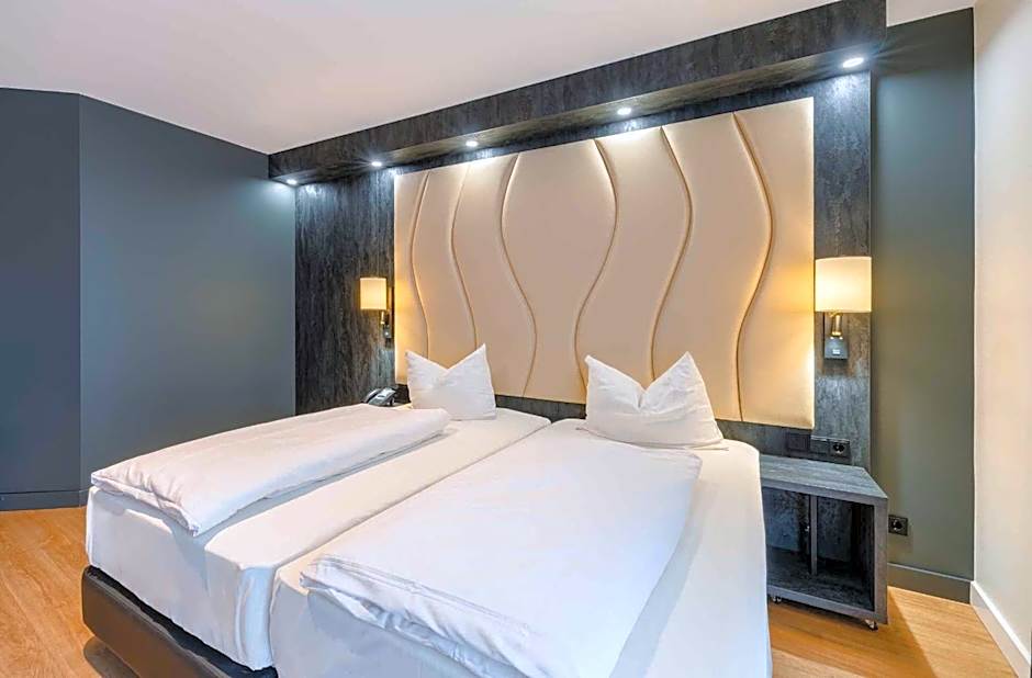 PLAZA INN Koln Pulheim