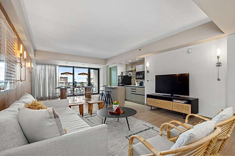 HiBird- Apartment and Suites Hotel