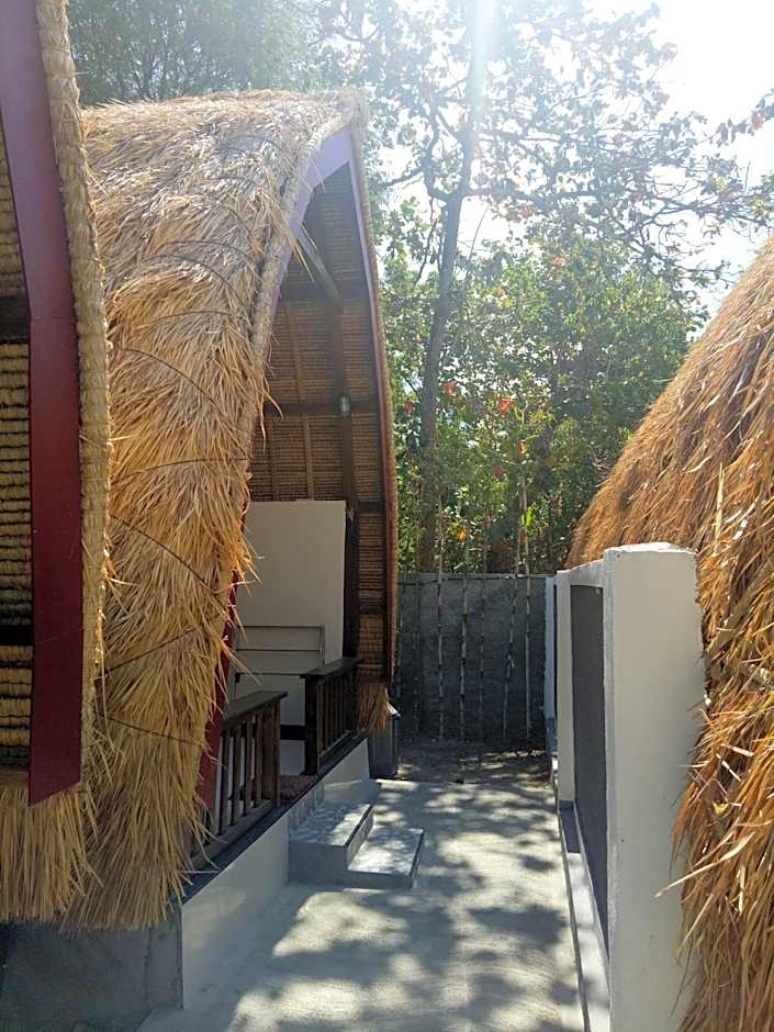 Krisna Bungalows and Restaurant