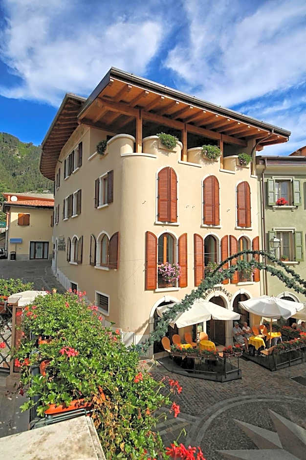 Garnì Hotel Tignale