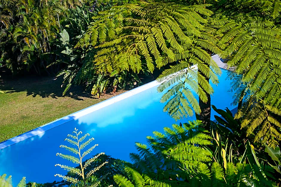 Days At Sea Beach Lodge