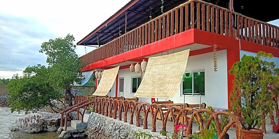CASA BOLO IN ALAMINOS with HIDDEN WHITE BEACH near 100 Islands