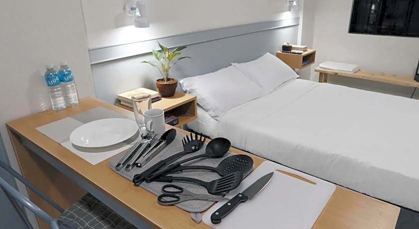 Dragonfly Transient House