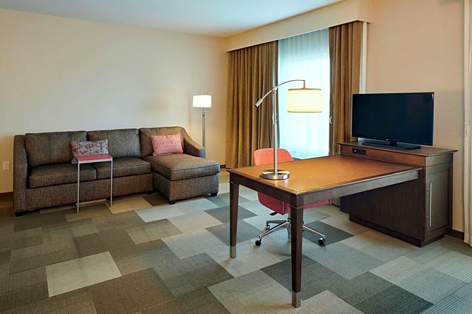 Hampton Inn By Hilton & Suites Oahu/Kapolei, HI