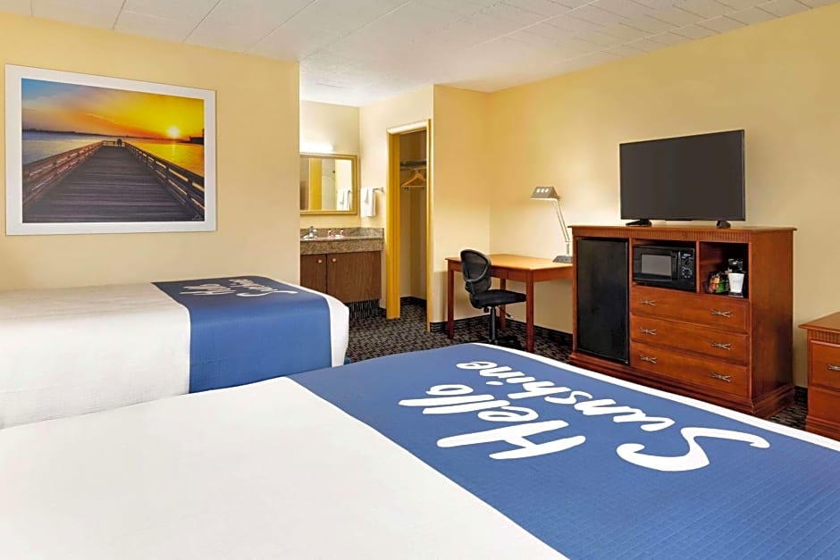 Days Inn by Wyndham Oak Ridge Knoxville