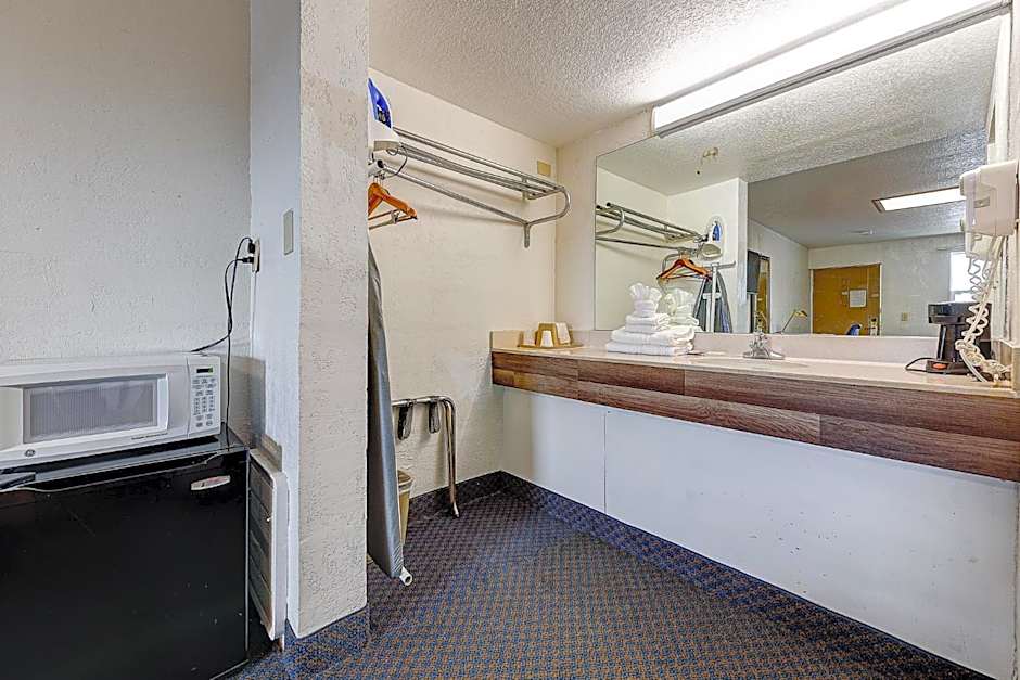 Guest Inn Rogers